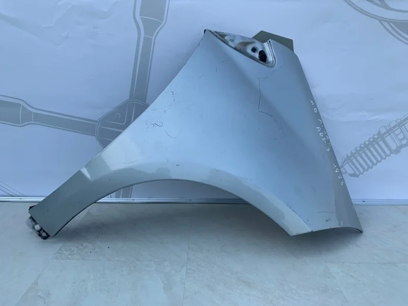 Крыло переднее правое Mercedes-benz A W169