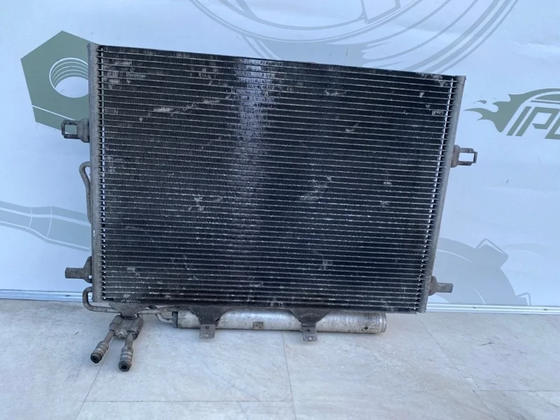 Радиатор кондиционера Mercedes-benz 2007 W211