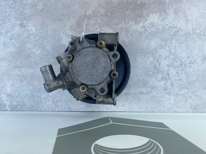 Насос гур Mercedes-benz W203