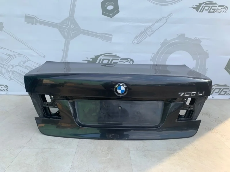 Крышка багажника с накладкой BMW 7 2008 F02