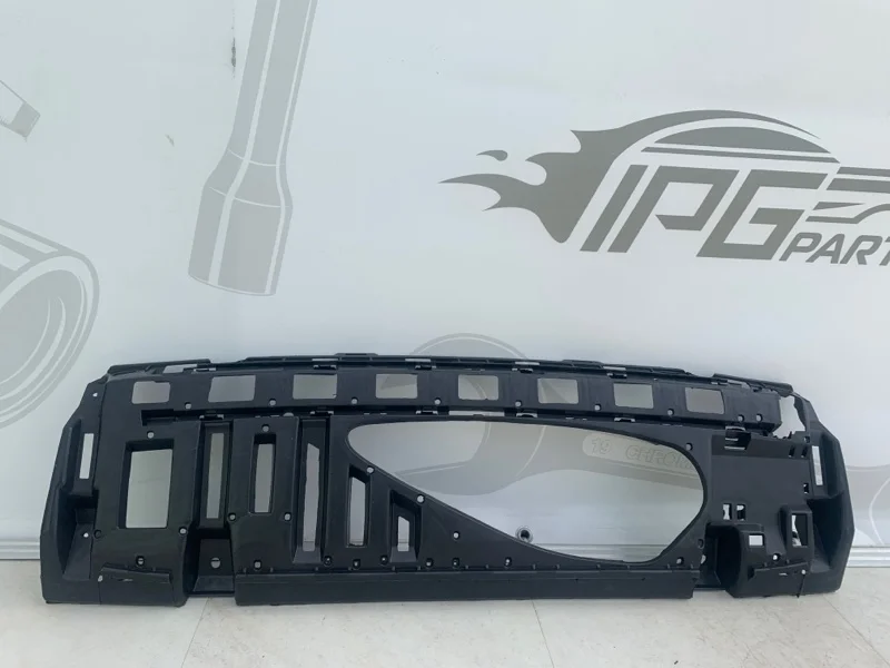 Кронштейн заднего бампера Mercedes-benz W213