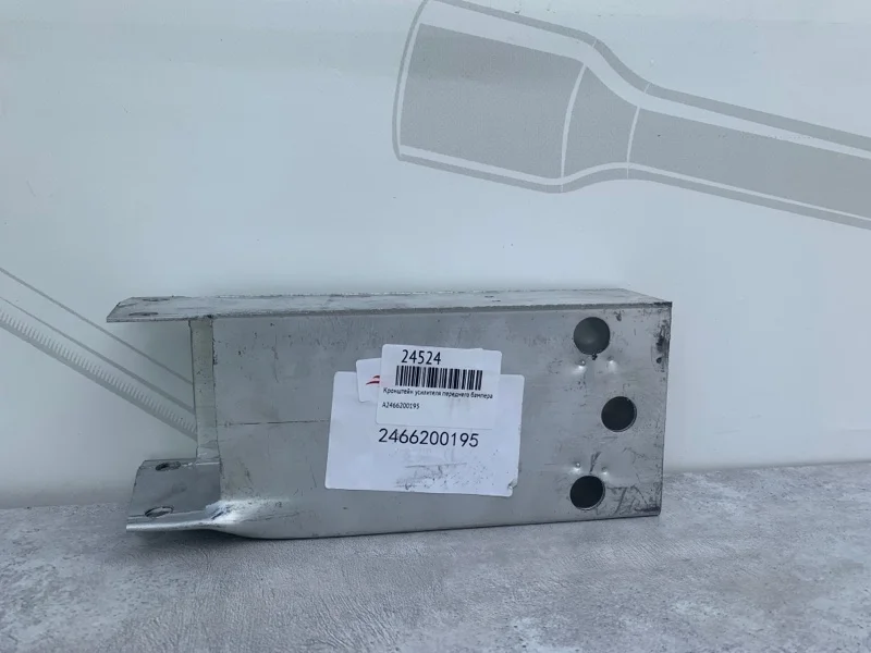 Кронштейн усилителя переднего бампера левый Mercedes-benz W246