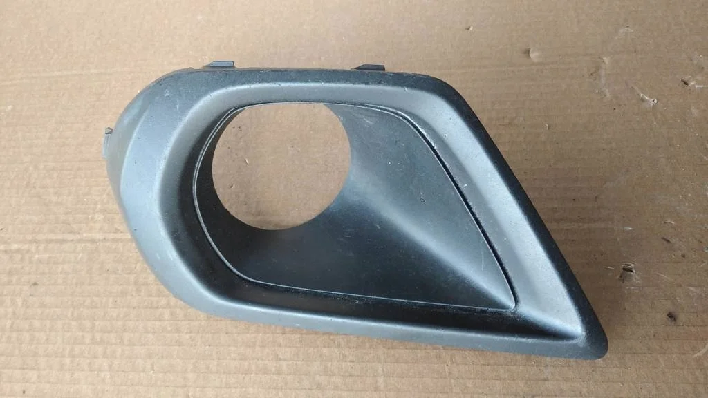 Б.у. рамка туманки SUBARU FORESTER S13 SUBARU FORESTER S13