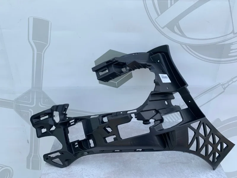 Каркас переднего бампера правый Mercedes-benz W212