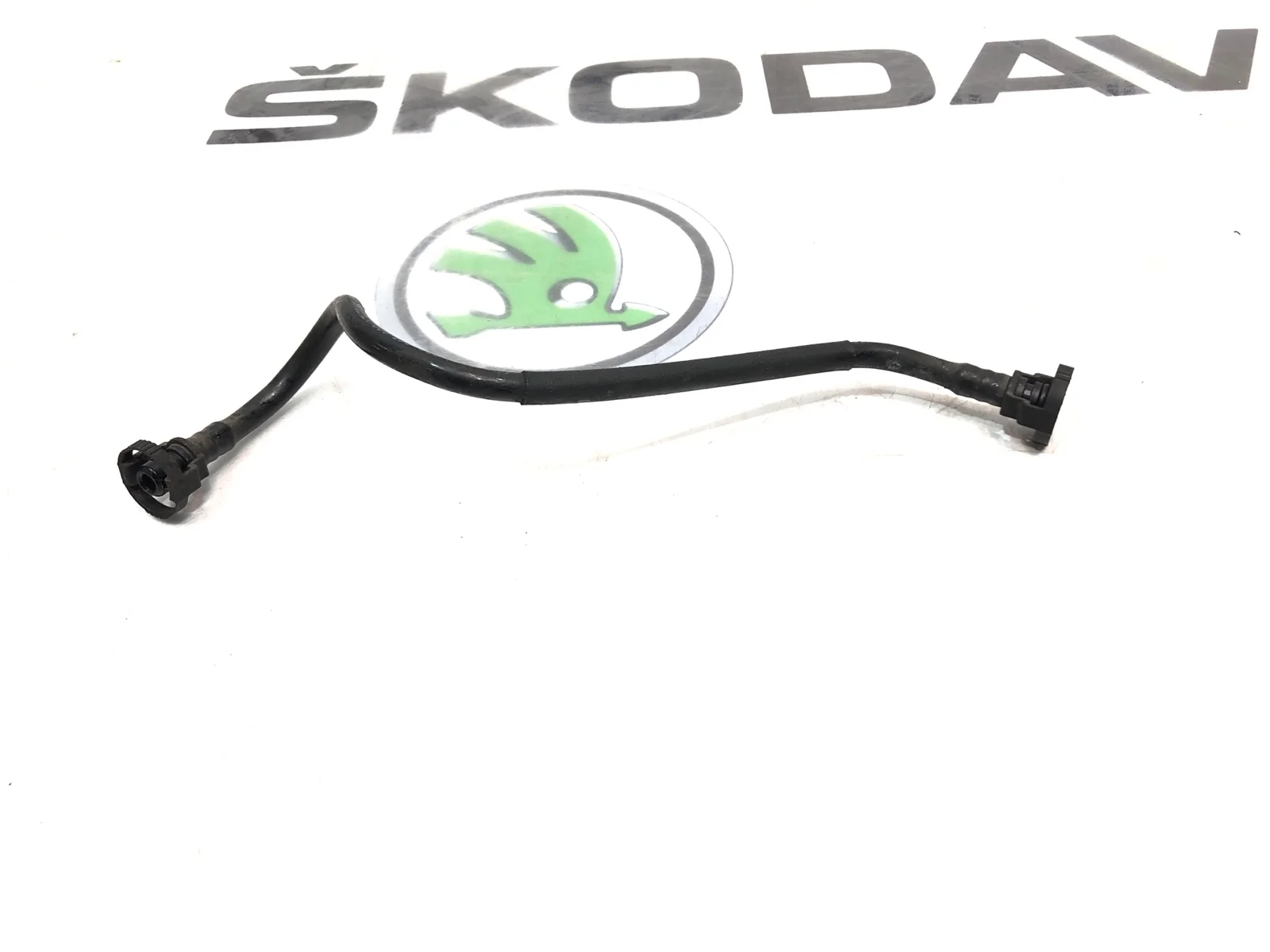 Трубка вакуумная Skoda Octavia Rs 2010 06J133518F A5 (1Z) 2.0 CCZA