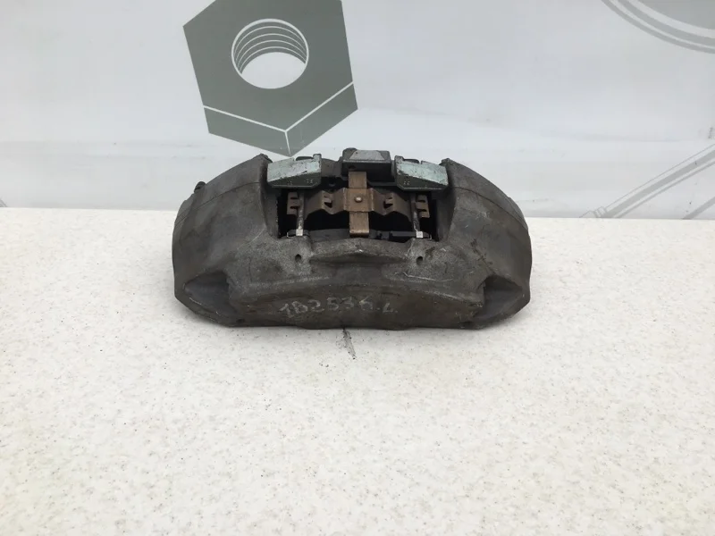 Тормозной суппорт передний левый Mercedes-benz GLC 2017 X253