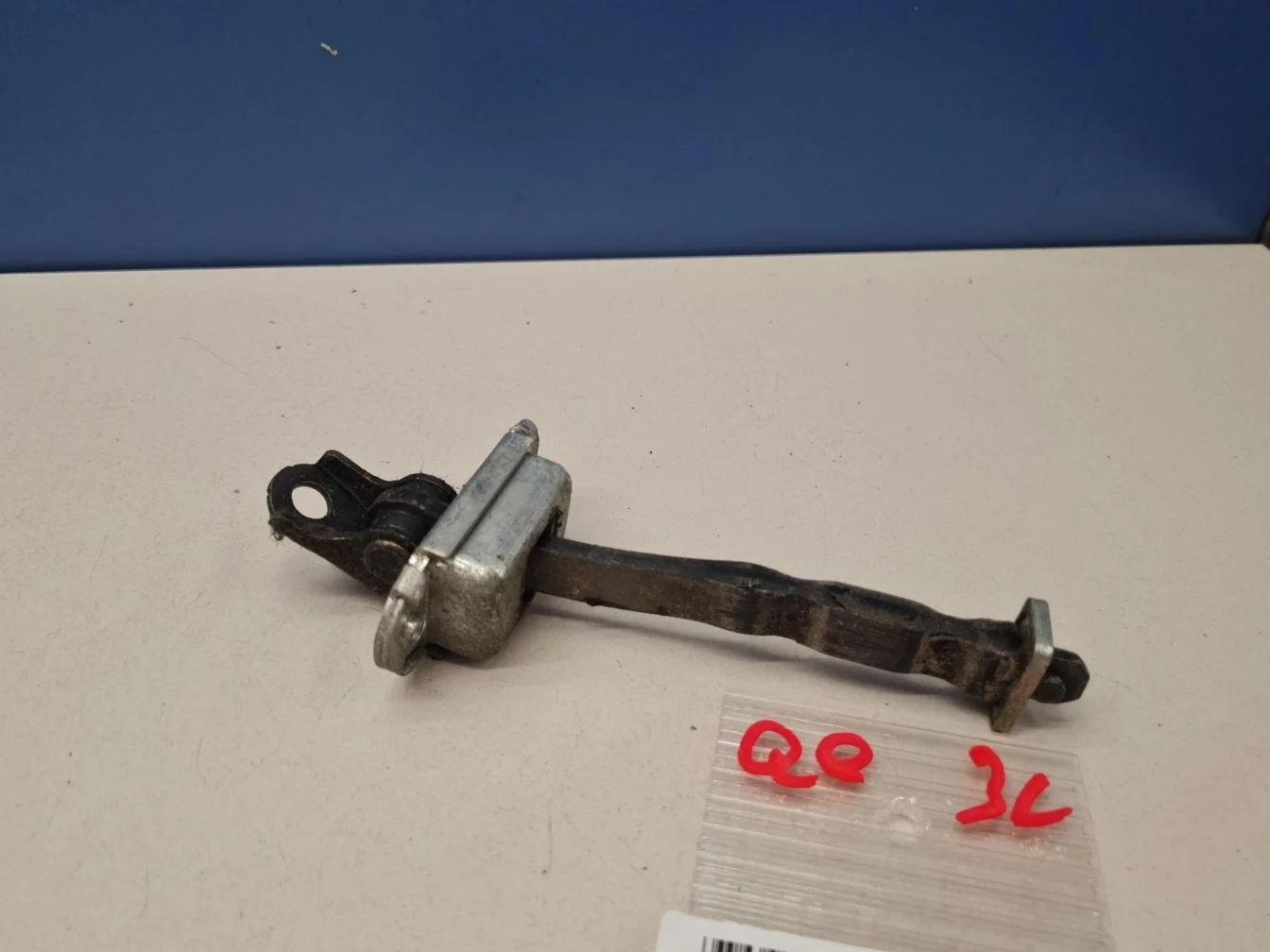 Ограничитель двери задней для Nissan Qashqai J10 2006-2014