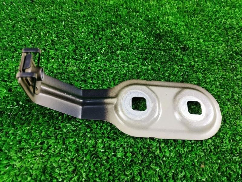 Кронштейн крепления крыла BMW F10