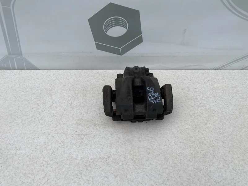 Тормозной суппорт передний правый BMW X4 2015 F26