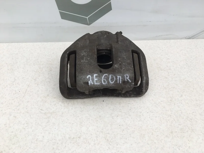 Тормозной суппорт передний правый BMW 5 2003 E60