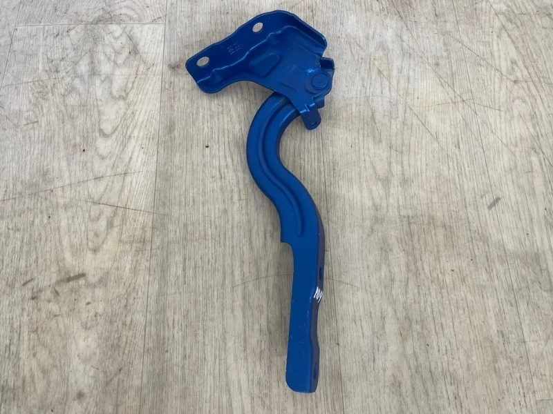 Петля капота Kia Rio 4 2018 2019 2020 2021 2022 2023 79120H0000 4, правая