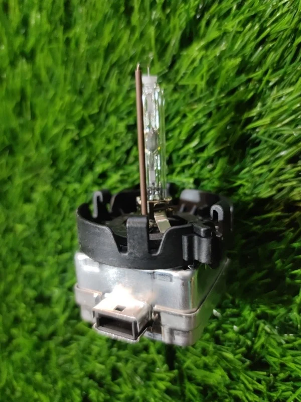 Лампа ксеноновая BMW X6M 2011 E71