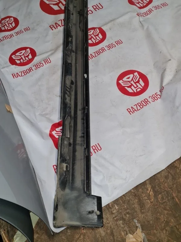 Порог Volvo V70 2009 BW