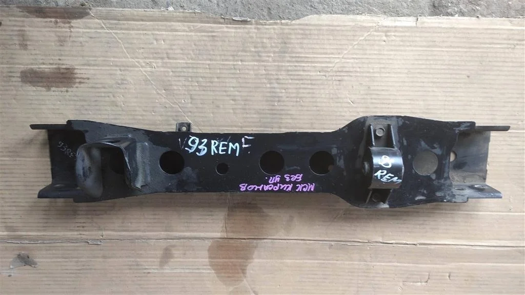 Б.у. балка под редуктор MITSUBISHI PAJERO V93W MITSUBISHI PAJERO V93W