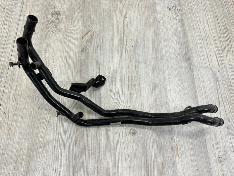 Трубопровод системы охлаждения VW Touareg 2 2010-2018 7P