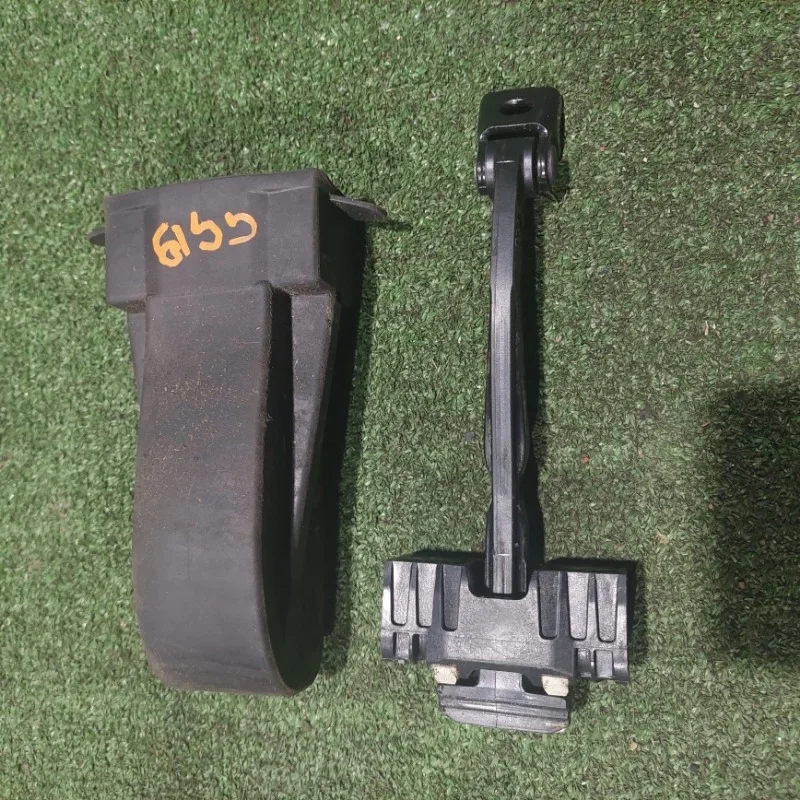 Ограничитель двери BMW F10