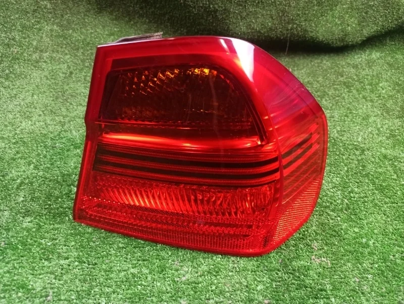 Фонарь BMW e90