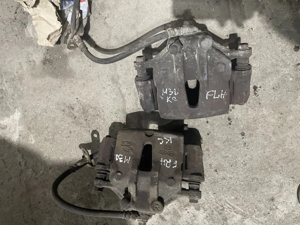 суппорт передний левый  kia ceed ed