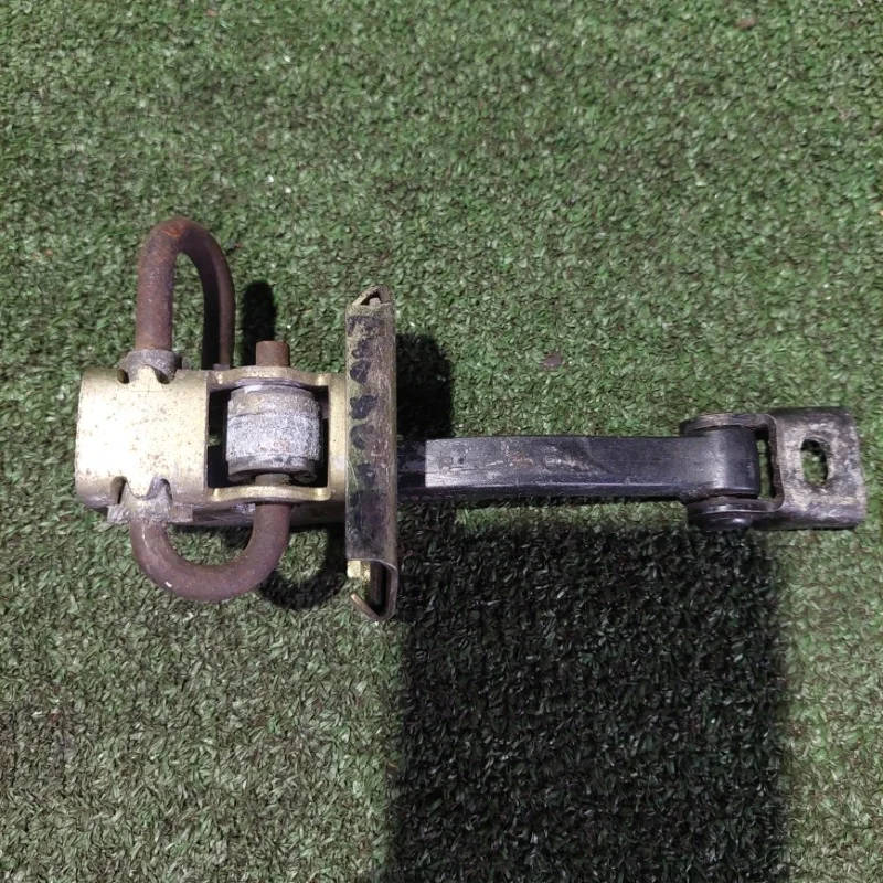 Ограничитель двери BMW E46