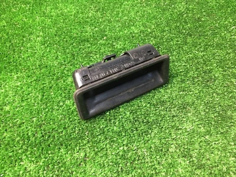 Кнопка открытия багажника BMW E60