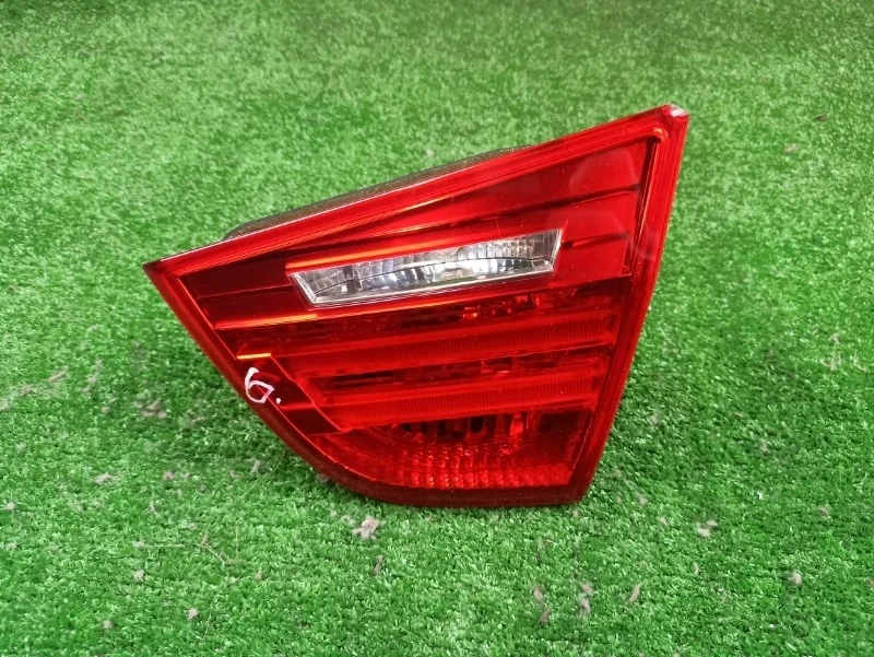 Фонарь в крышку багажника BMW E90