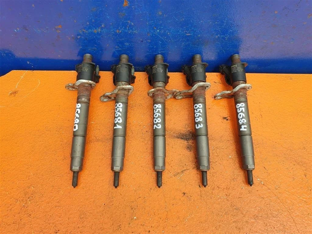 Форсунка Volvo XC60 XC70 S60 S80 V70 2,4 31272690