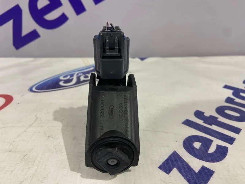 Активатор замка лючка бензобака FORD MONDEO 4 2010г