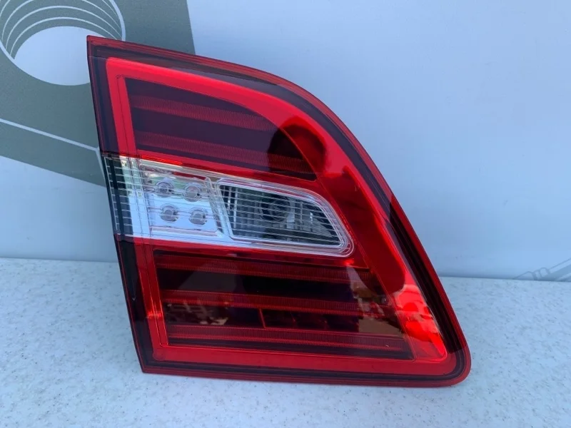 Фонарь задний левый крышку багажника Mercedes-benz ML W166