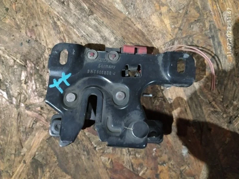 Замок капота Audi TT 2004 8N3