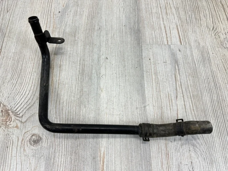 Трубопровод системы охлаждения VW Touareg 2003-2010 7L