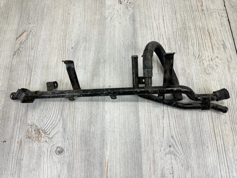 Трубопровод системы охлаждения VW Touareg 2003-2010 7L