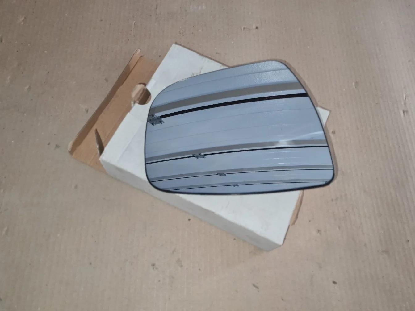 Зеркальный элемент правый для Nissan Qashqai J11E 2014-