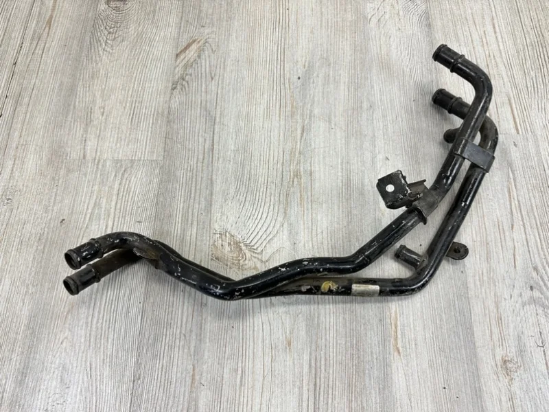 Трубопровод системы охлаждения VW Touareg 2 2010-2018 7P