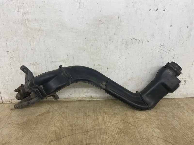 ГОРЛОВИНА БЕНЗОБАКА Hyundai Solaris 1 2010 2011 2012 2013 2014 2015 2016 310301R100 SB G4FA