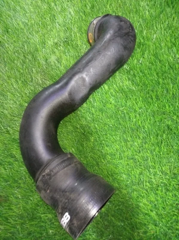 Воздуховод наддувочного воздуха BMW 335i E90