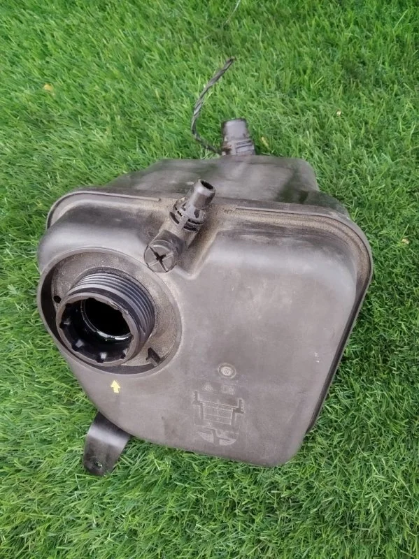 Бачок расширительный BMW 335i E90