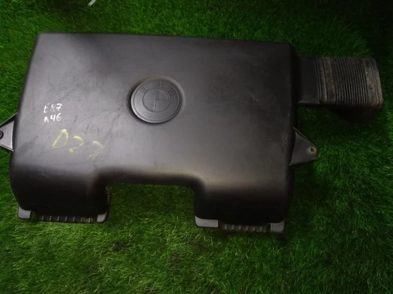 Кожух воздухозаборника BMW 120i 2005 E87