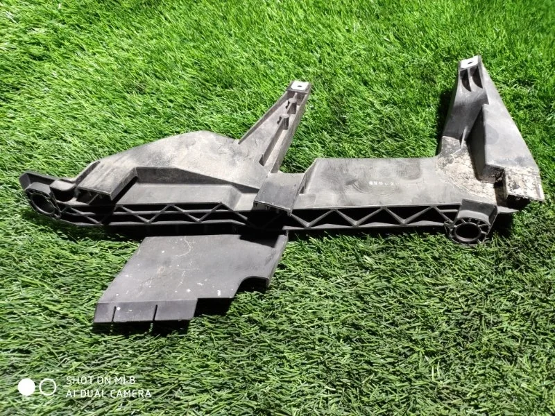 Кронштейн крепления фары BMW E83