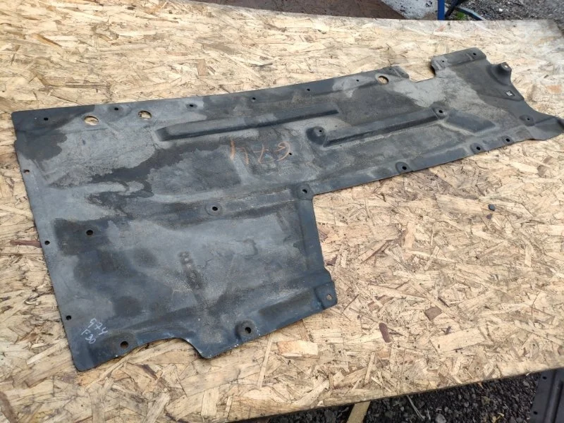 Облицовка днища кузова BMW 320ix 2013 F30