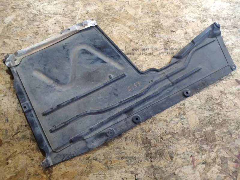 Облицовка днища кузова BMW 328i 2012 F30