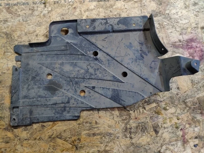 Облицовка днища кузова BMW 328i 2012 F30