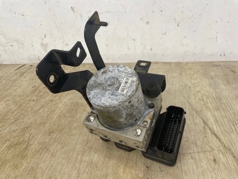 Блок abs HYUNDAI SOLARIS 1 2010 589204L100 SB G4FA