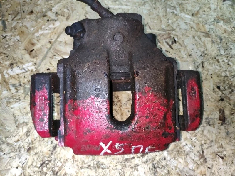 Суппорт тормозной BMW X5 3.0i E53