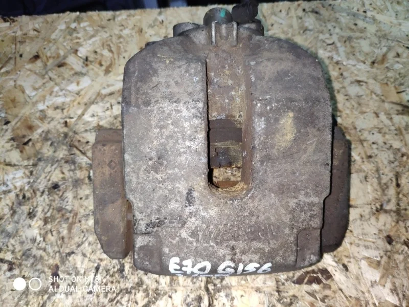 Суппорт тормозной BMW X5 3.0si 2008 E70