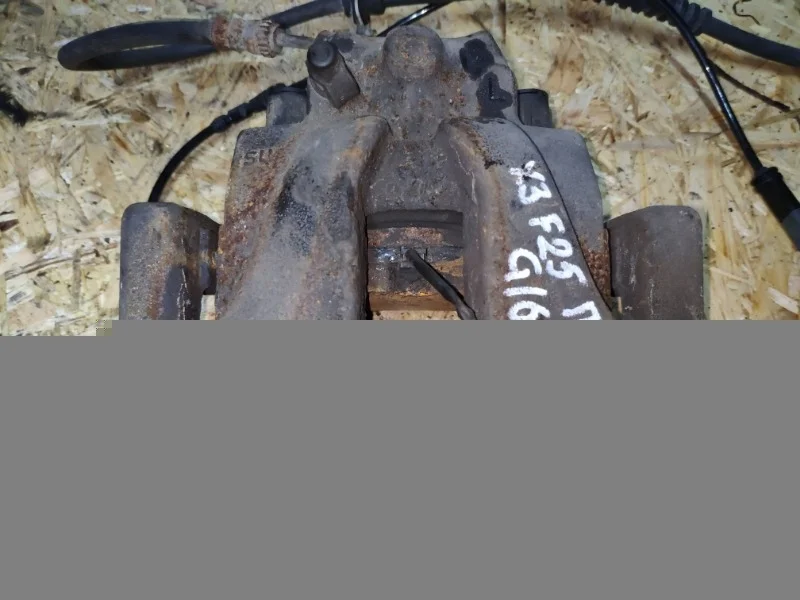 Суппорт тормозной BMW X3 28iX 2011 F25