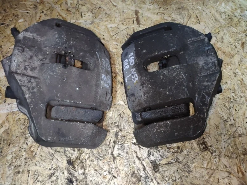 Комплект тормозов BMW 530i E60