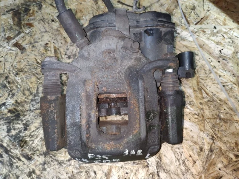 Суппорт тормозной BMW X3 28iX F25