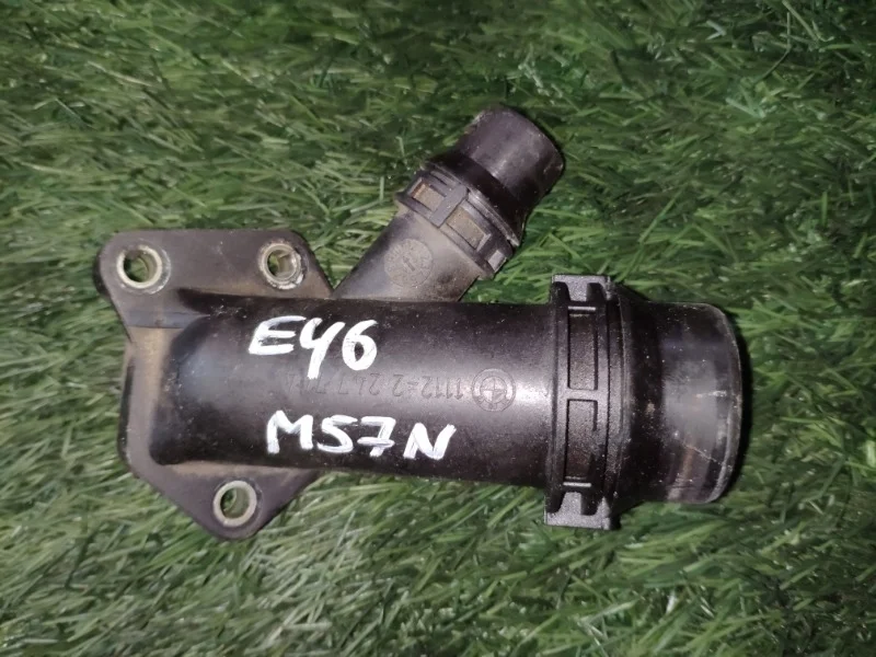 Соединительный патрубок BMW 530D E60