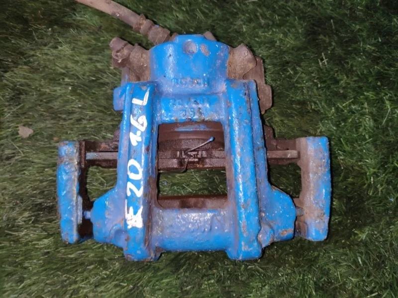 Суппорт тормозной BMW 116i 2012 F20