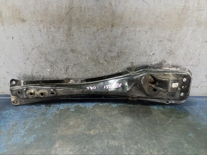 Лыжа Toyota Avensis T25